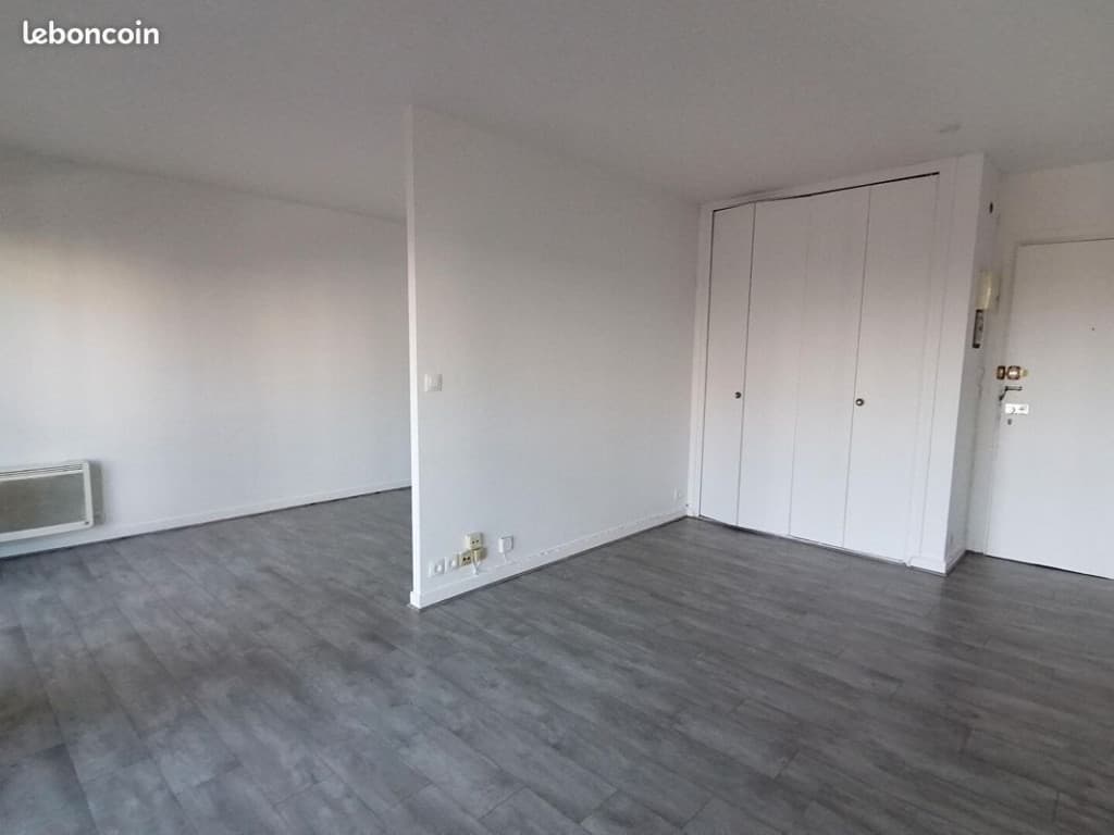Studio 1 pièce 33 m²