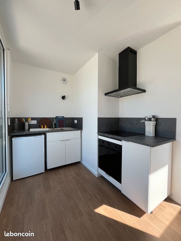 Appartement neuf meublé 38m² + Grande Terrasse 17m² – Dernier étage – Vitry Les Ardoines