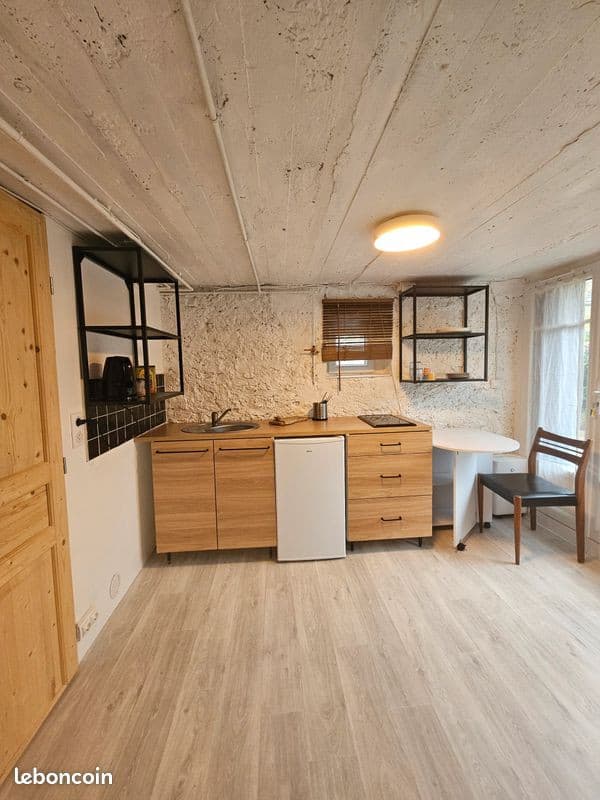 Studio meublé 18m2 RER C Chaville Vélizy