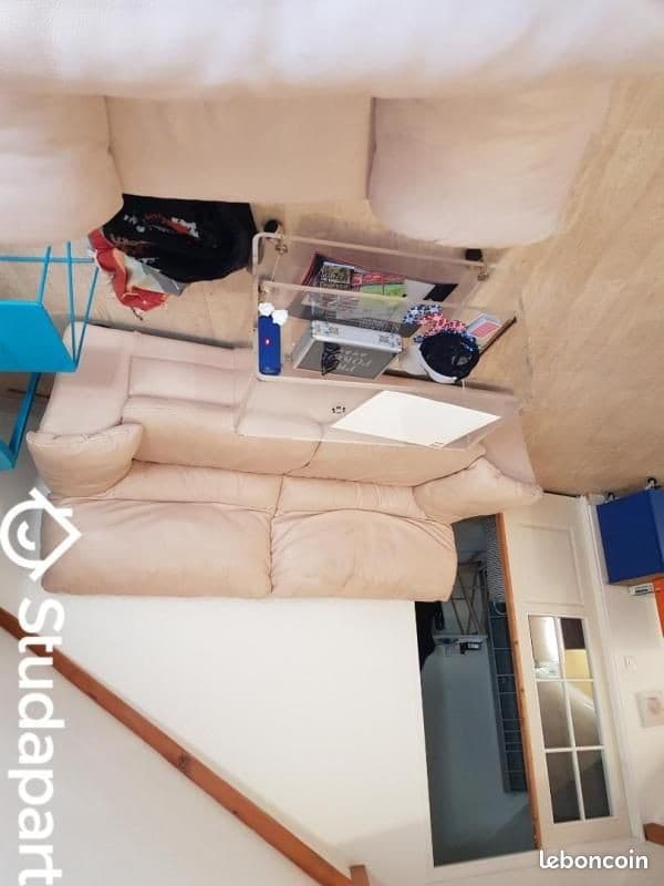 Chambre 1 pièce 9 m²