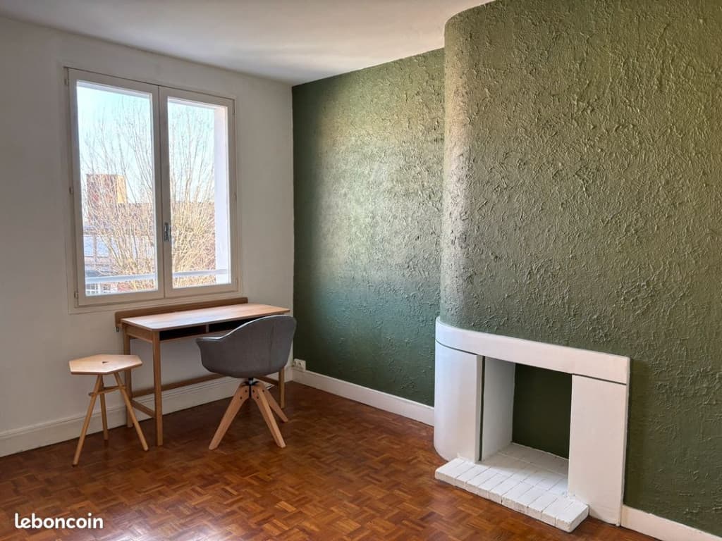 Appartement spacieux et lumieux avec balcon en centre ville
