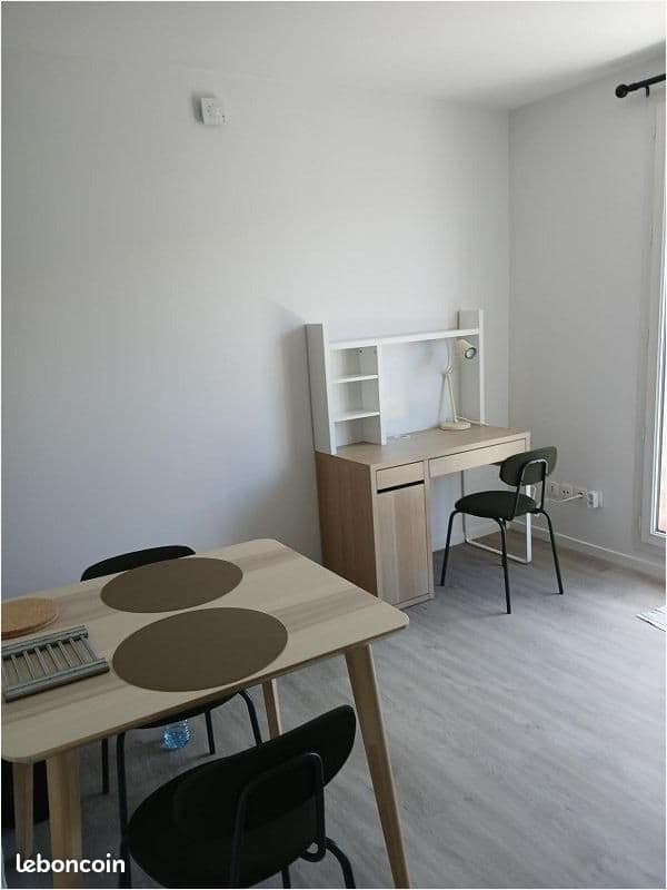 Studio 1 pièce 18 m²