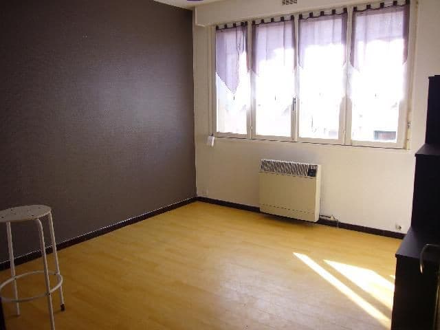 Studio en plein centre de malo