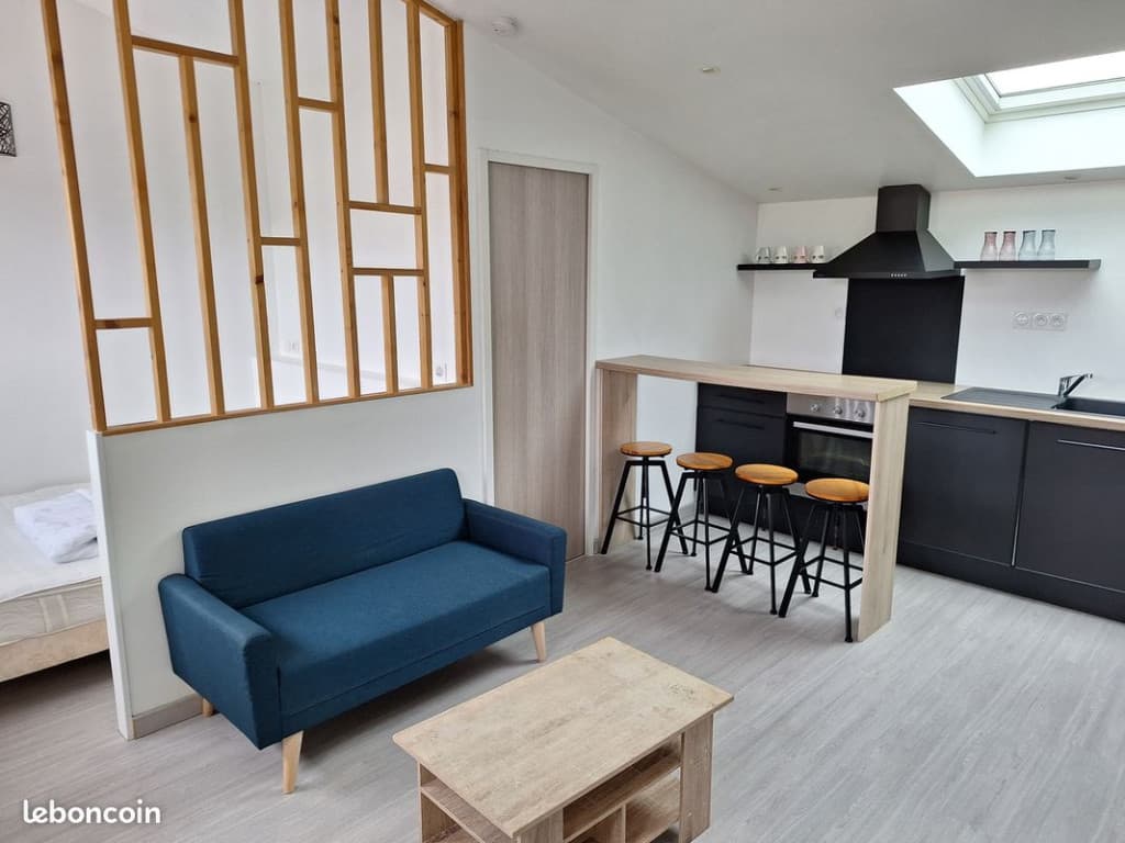 Studio meublé centre ville tout compris sans voisin