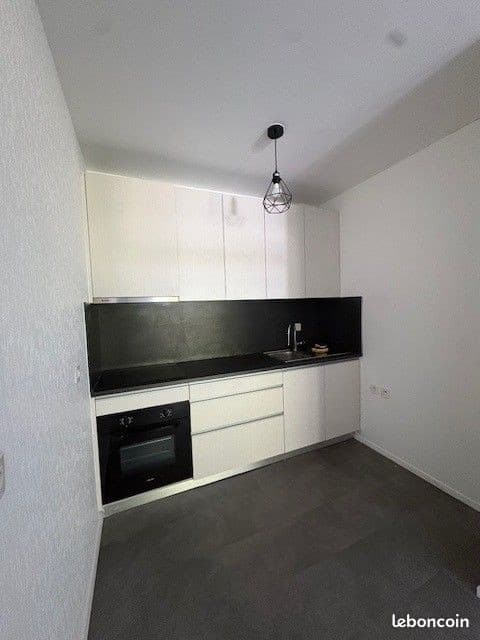 Studio 1 pièce 37 m²