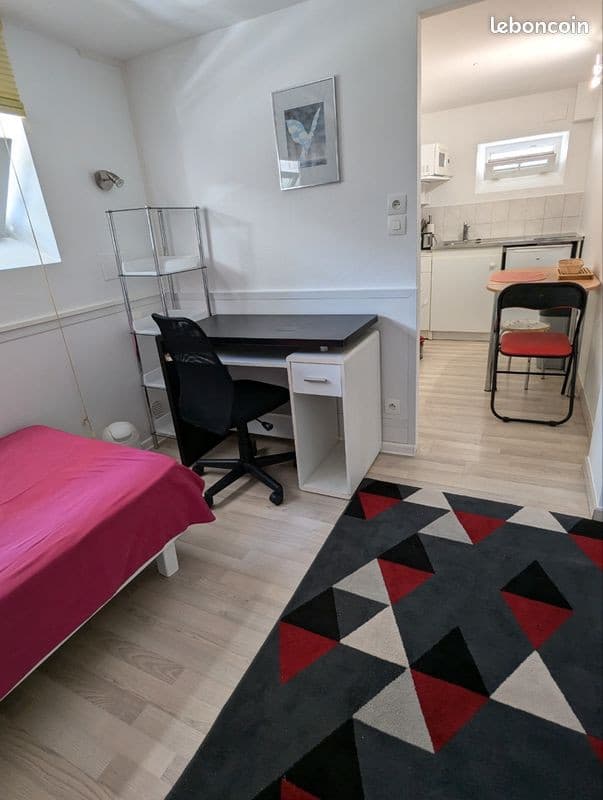 Loue STUDIO ÉTUDIANT NANCY, meublé, 14,5m2..