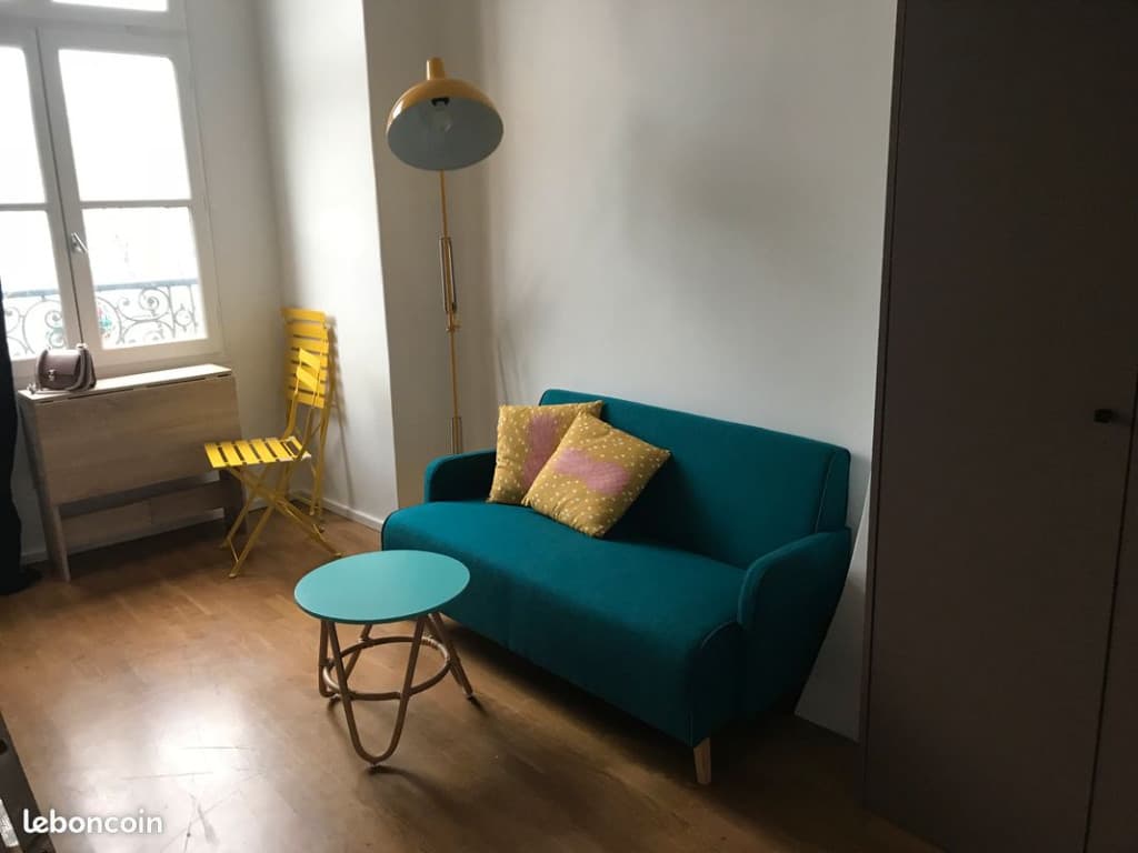 Studio duplex Les Halles meublé