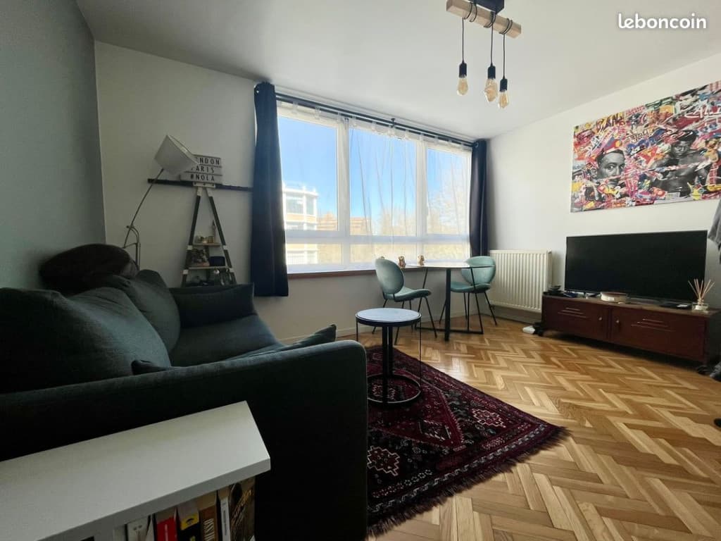 Appartement meublé 2 pièces – 32 m² – Vue Parc Roger Salengro – Clichy