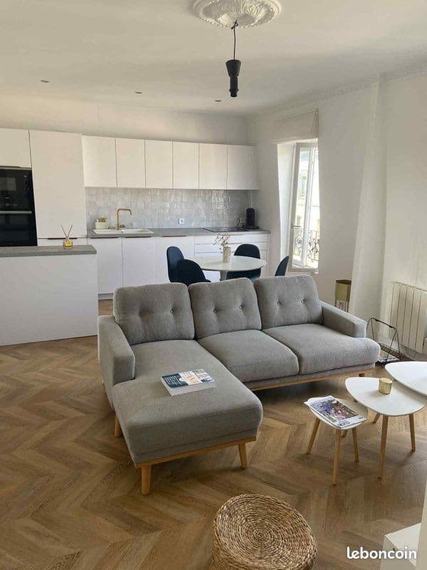 T2 bis meublé rénové à Clichy, entre lignes 13 et 14, au pied du parc Roger Salengro