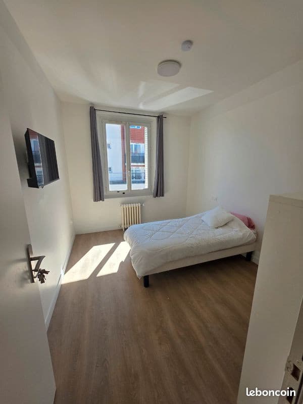 🏠 Chambre meublée à louer – 1 à 2 personnes – Tout confort
