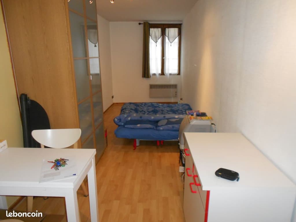 Studette secteur Gambetta proches commerces