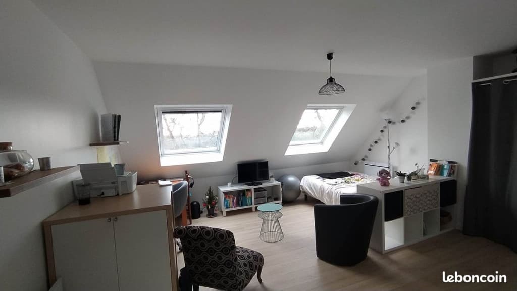 Location studio meuble etudiant 22m2 tres lumineux et calme
