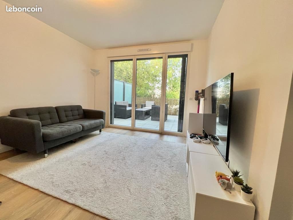 F2 Meublé Neuf (44m²) + Terrasse 10m² – Métro 7 & 14 – Le Kremlin-Bicêtre