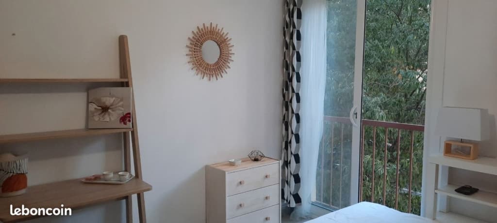 Studio meuble avec parking pour etudiant