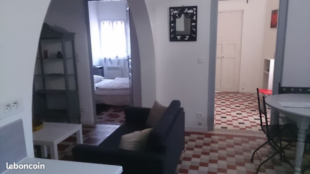 Appartement meublé T3 Toulon Mourillon LIBRE A PARTIR FIN AOUT 2026 JUSQU'A MI JUILLET 2027