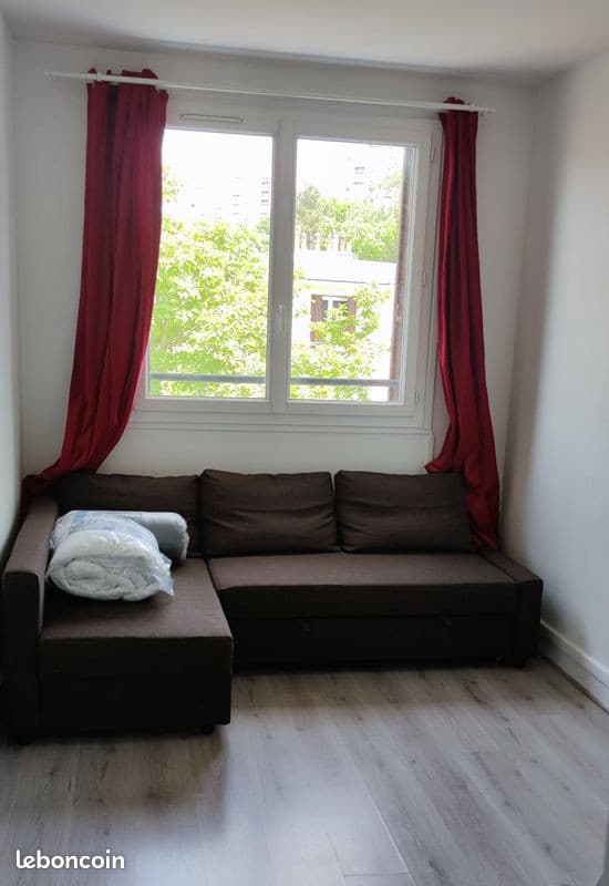 Studio de 22 m² avec cuisine séparée - L'Haÿ-les-Roses