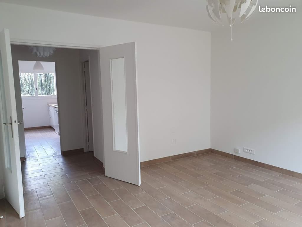 Appartement meublé 3 pièces de 61 m² avec terrasse