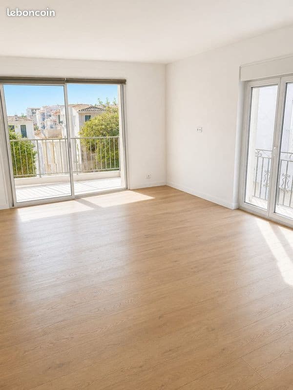 Grand appartement rue calme