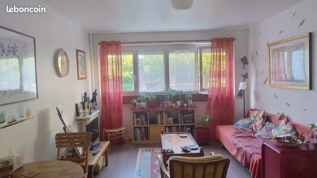 Echange appartement 2 pièces RDC + Parking RP 92260