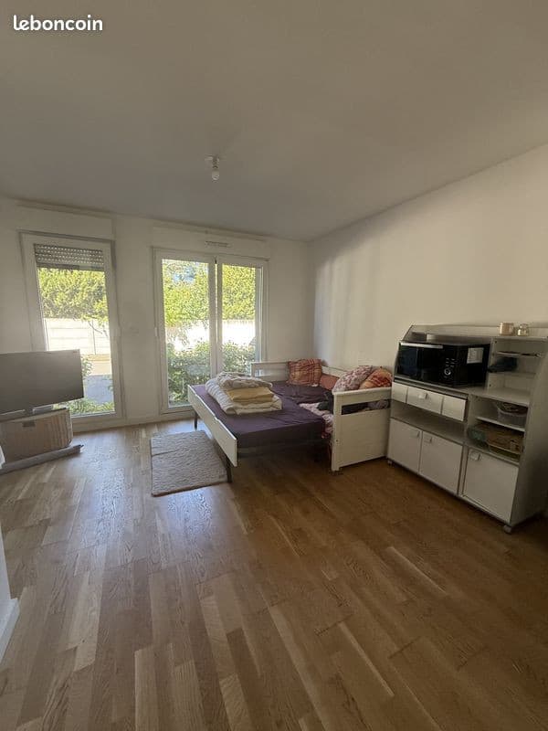 Studio 1 pièce 24 m²