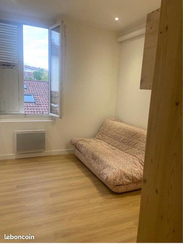Loue très mignon Studio, 17 m² Grenoble proche Europole