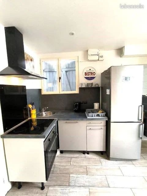 Appartement meublé deux pièces avec place parking