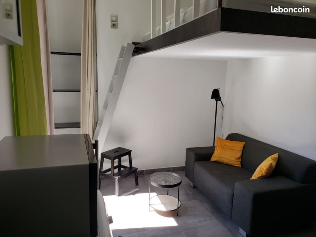 Studio meublé : cours Jean Jaurès / cours Berriat