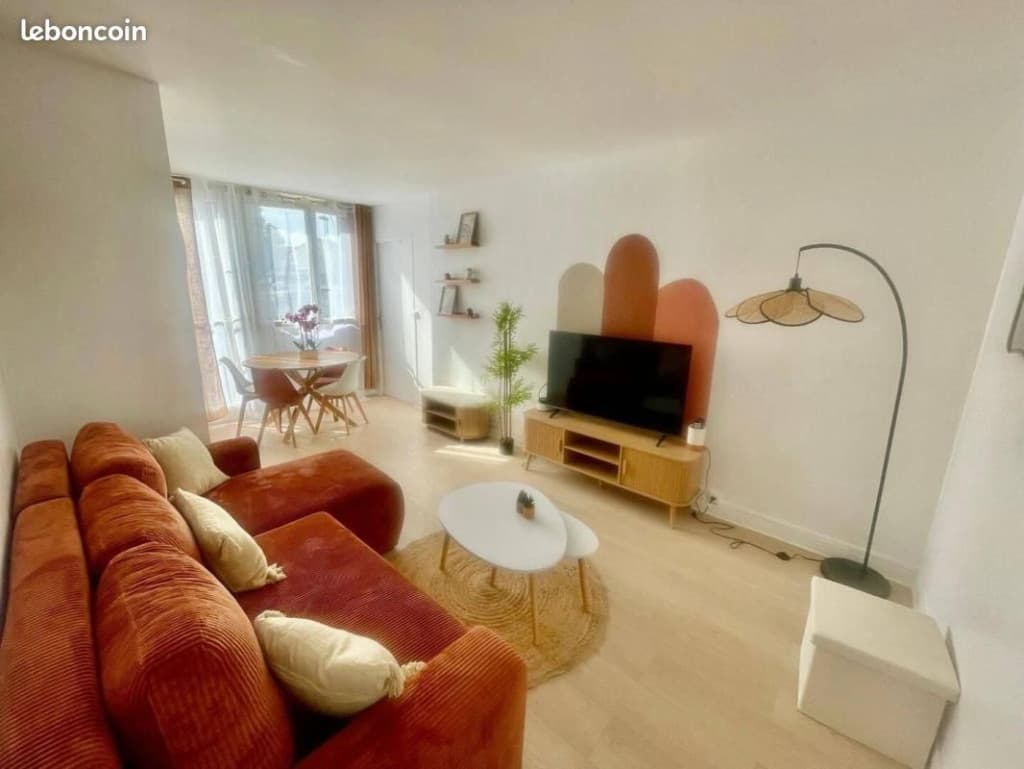 Chambre 5 pièces 75 m²