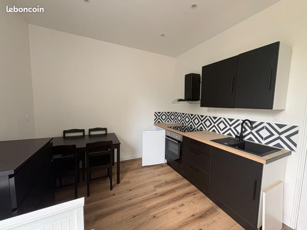 Studio 1 pièce 26 m²