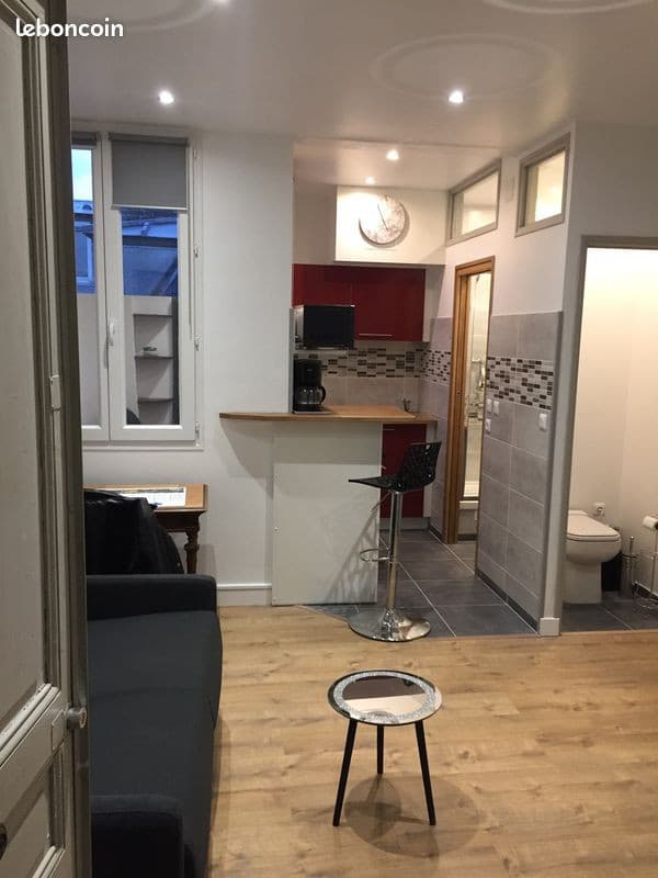Studio meublé refait à neuf, Salpêtrière (Paris)