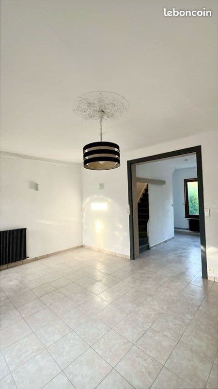 Maison à louer - 87 m2 - Vieil Aulnoy