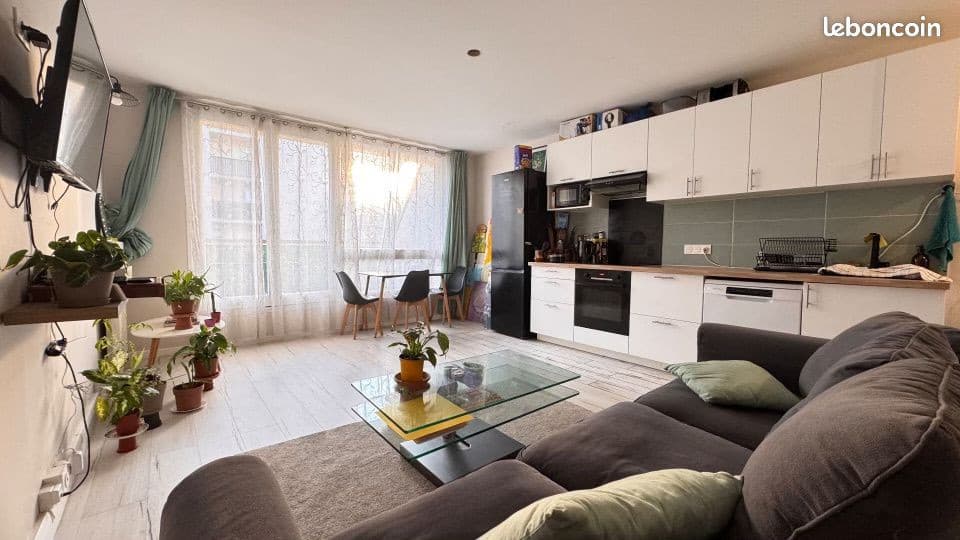 Appartement 1 pièce 69 m²