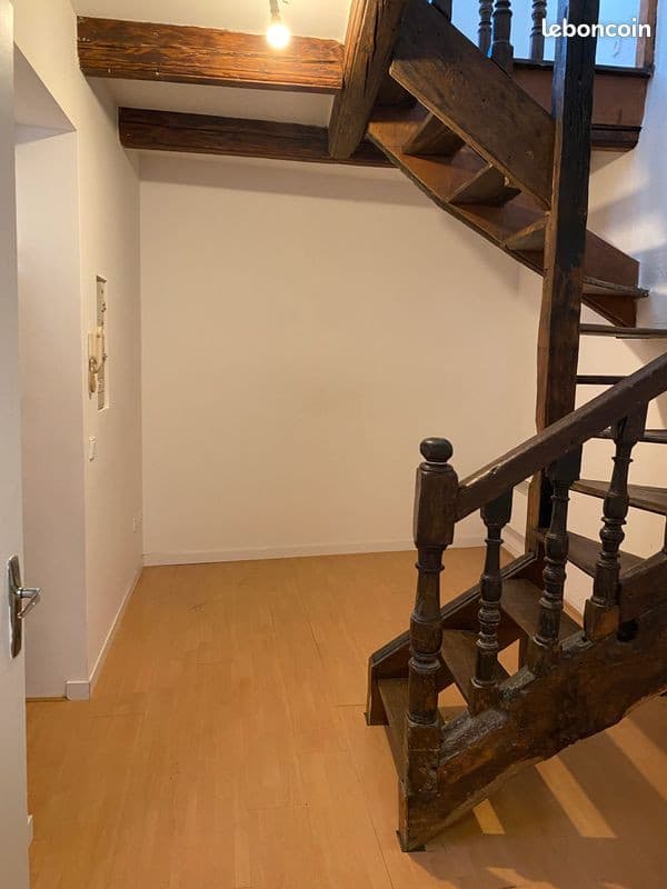 A louer f1 duplex 32m2 quartier outre seille