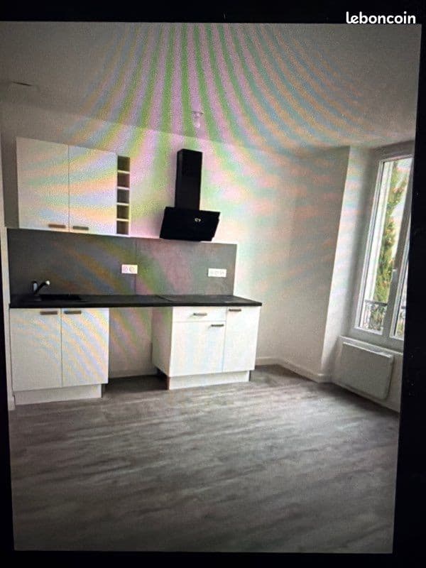 Appartement type f2 gare Thorigny