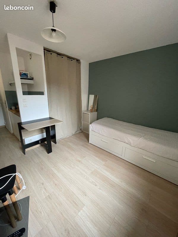 Studio étudiant à coté de la fac