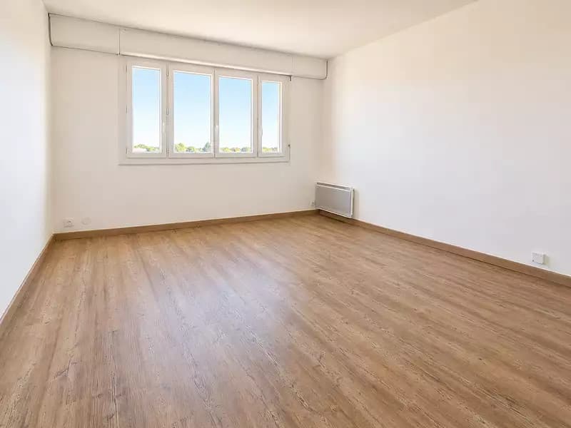 Location appartement 1 pièce 34 m² Avignon (84000) - Superimmo