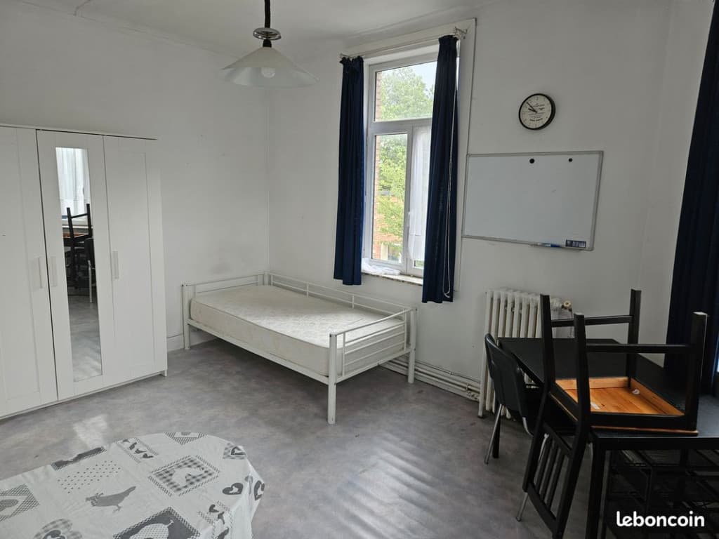 Loue chambre étudiant meublé Lille prox CHR