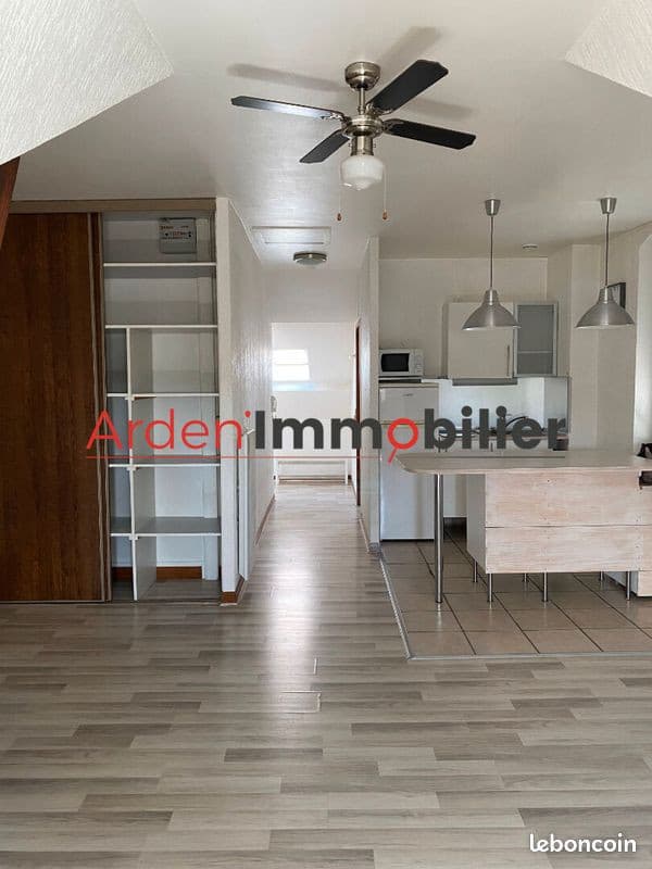 Studio 1 pièce 35 m²
