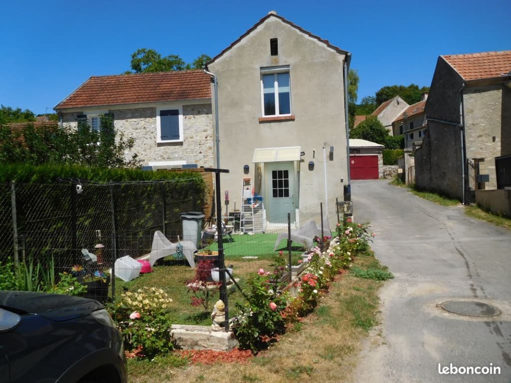 Maison à louer à la campagne