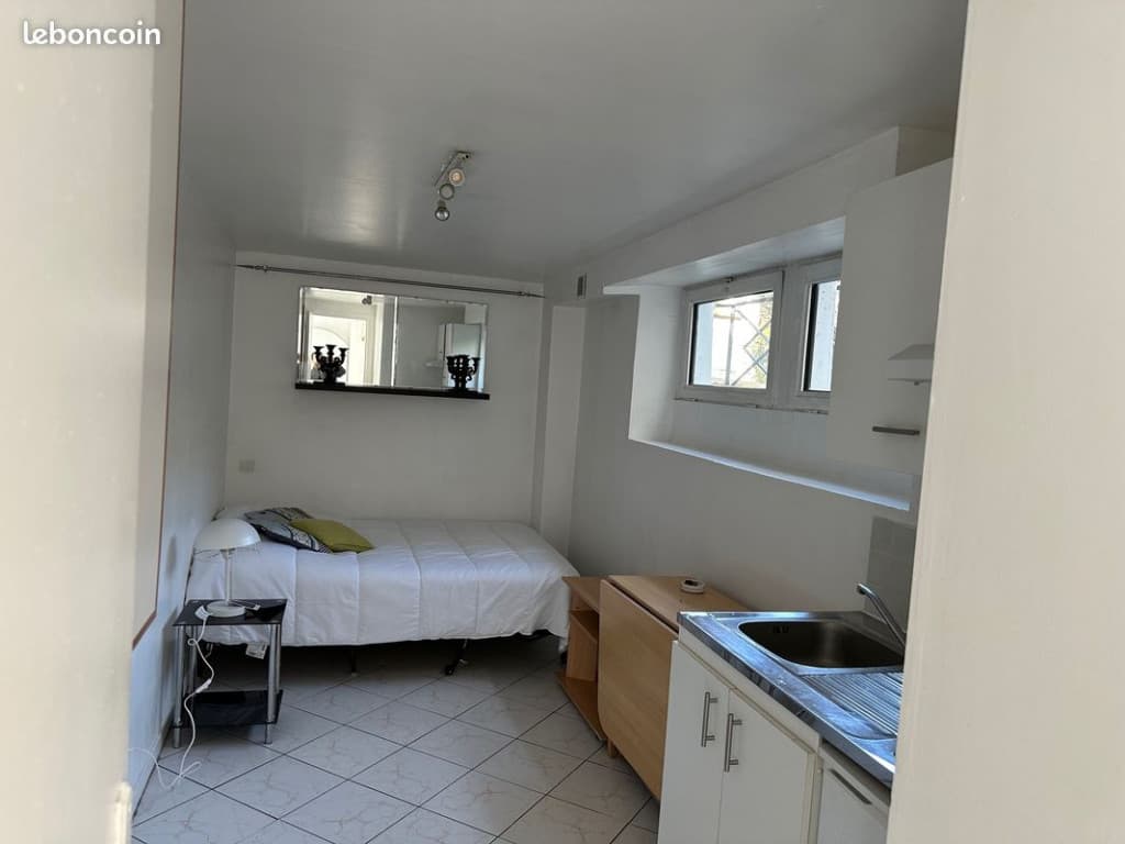 Joli petit studio au centre ville de Chateau Thierry