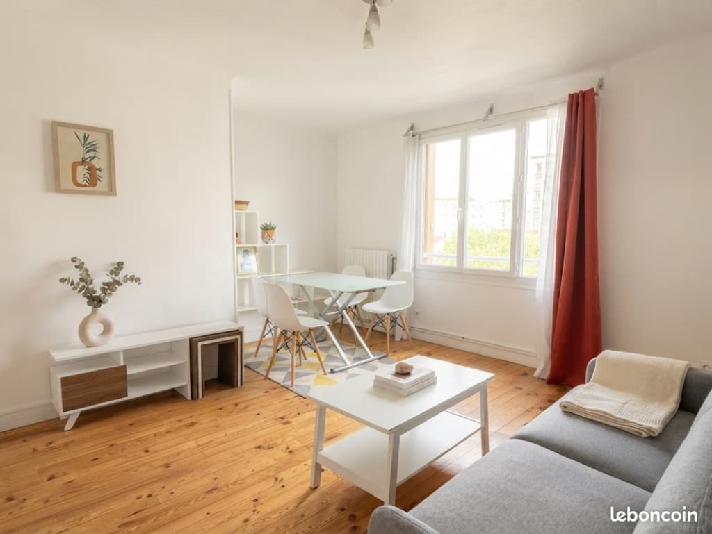 Bel appartement lumineux à louer