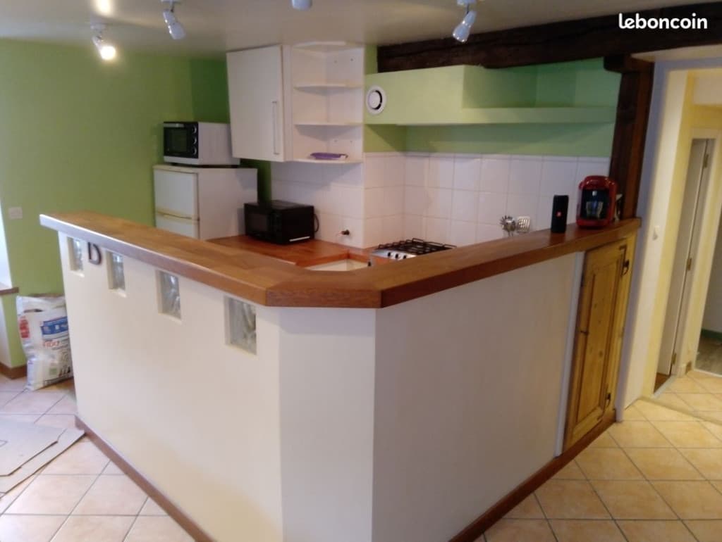 Appartement dans maison de village