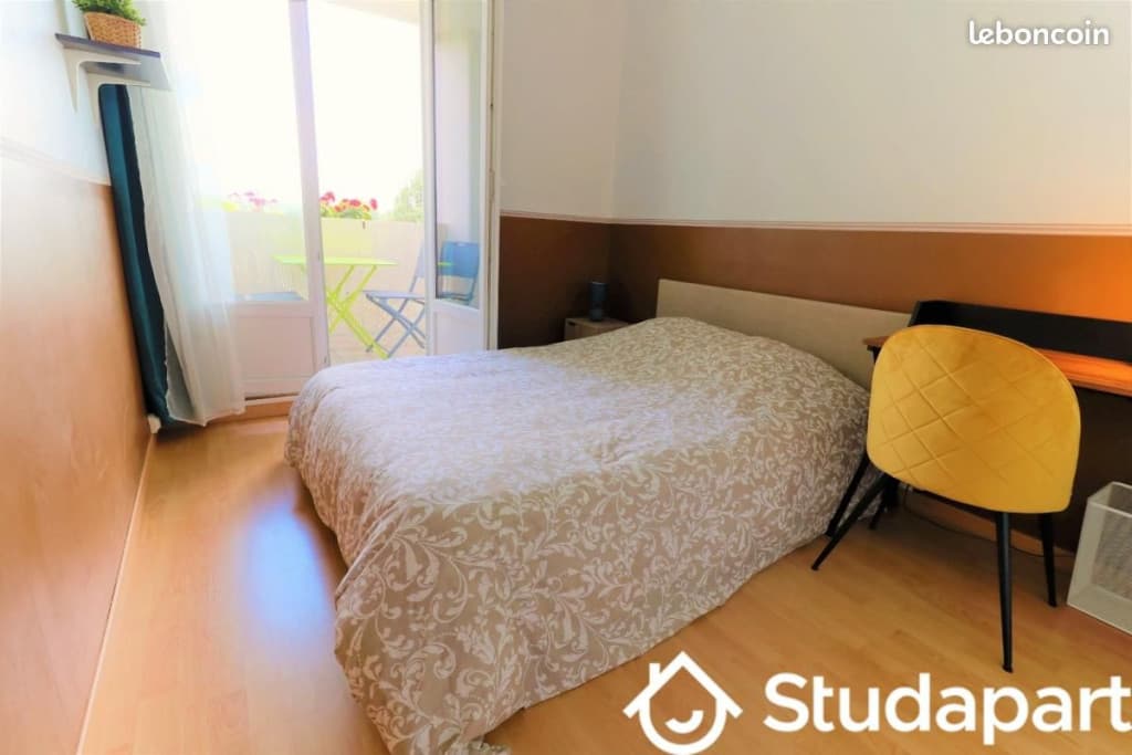 Chambre 1 pièce 14 m²
