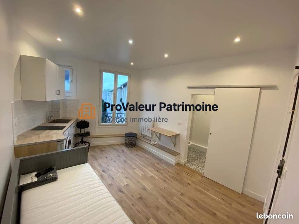 Studio 1 pièce 19 m²