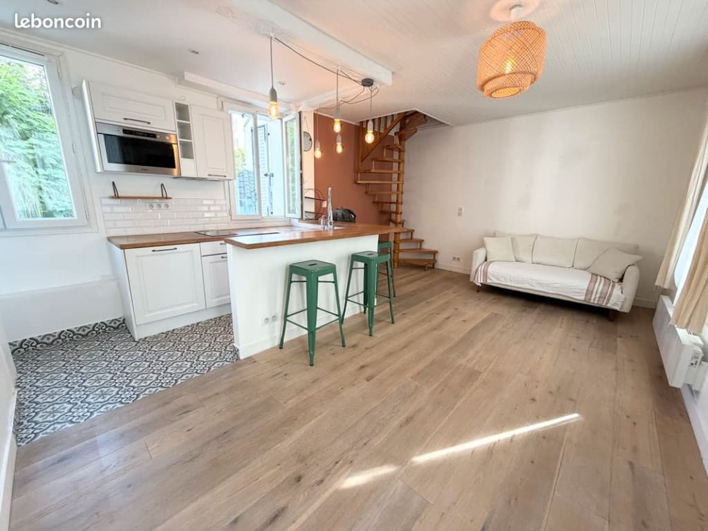 Duplex lumineux et calme, climatisation, rénové