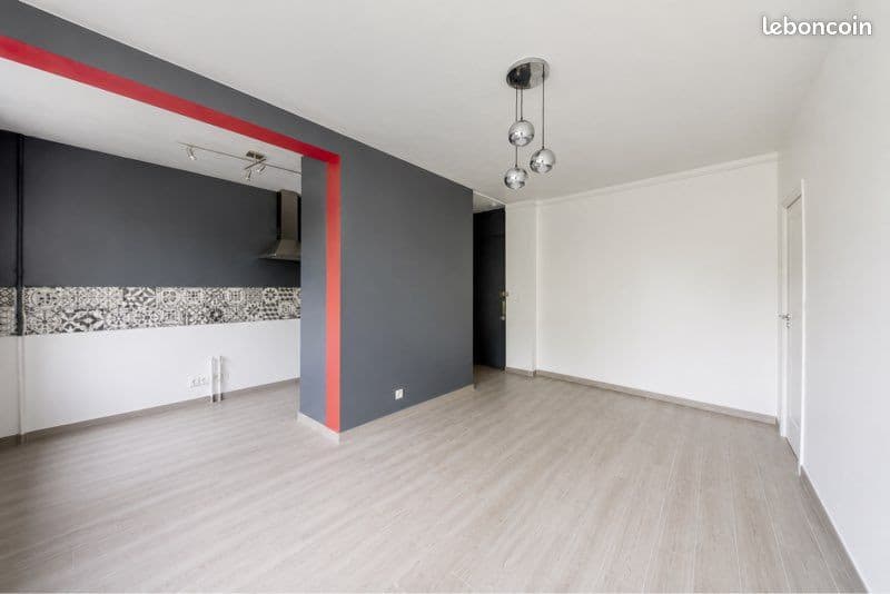 Appartement 2 pieces 40m2 - A 2 pas du RER Puteaux - 970 CC
