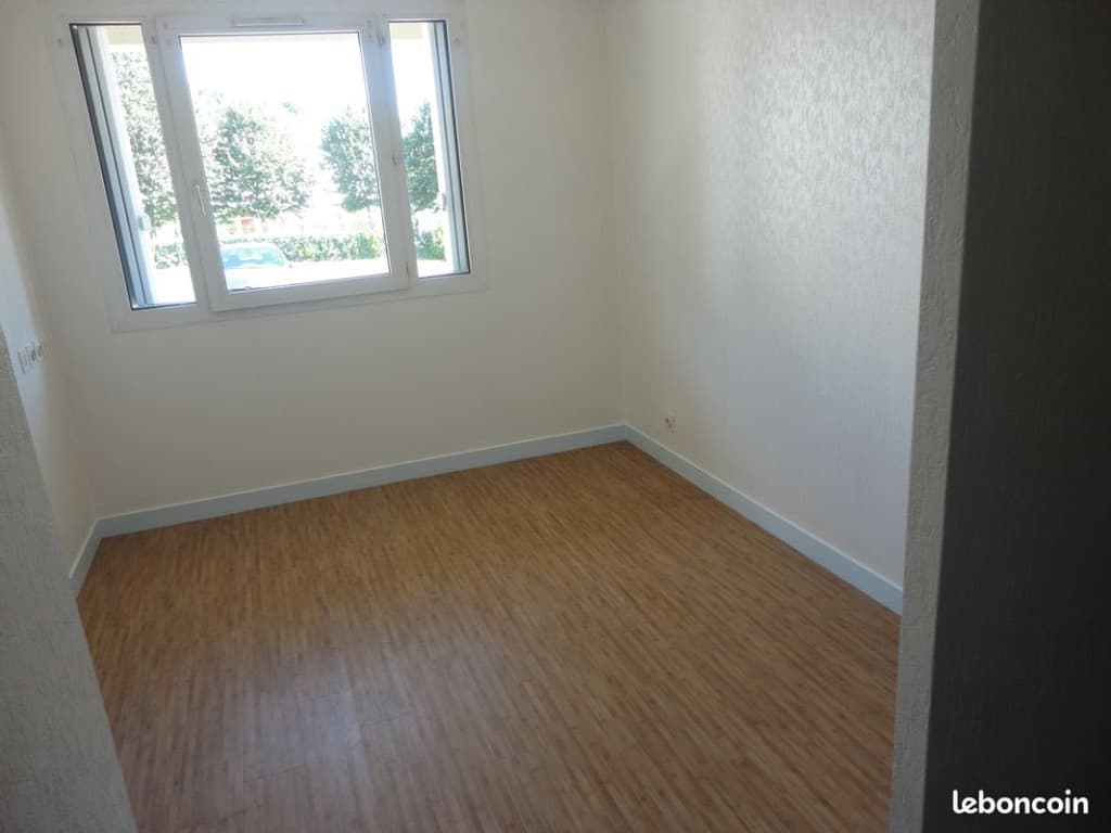 A louer studio brest proximite kerichen croix rouge
