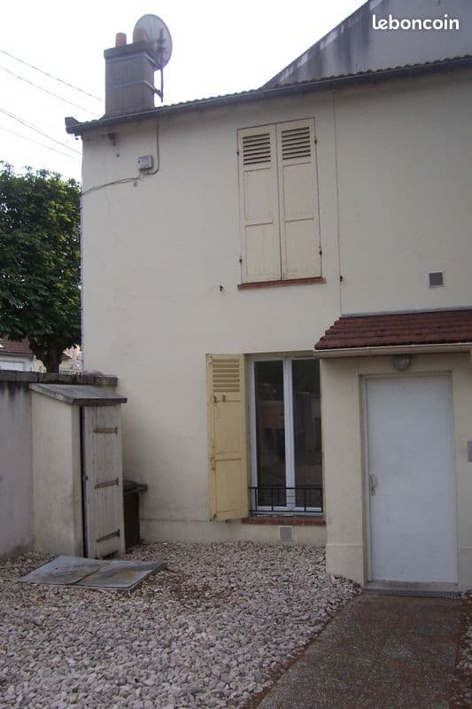 Studio 18 m2 à Arpajon