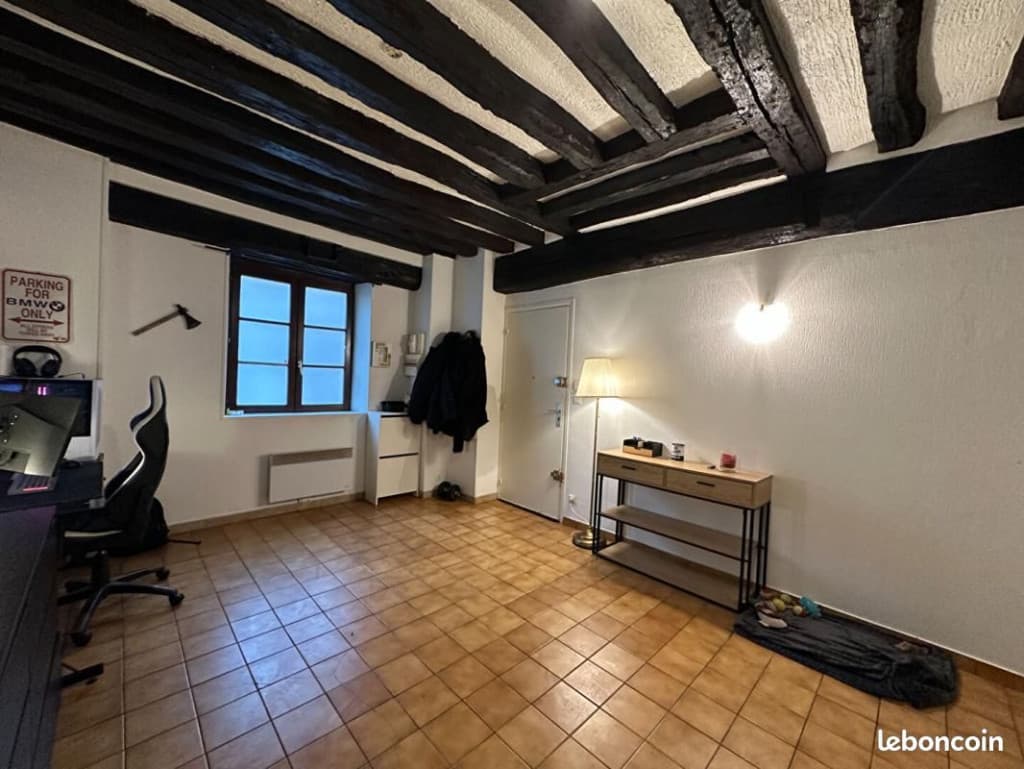 Studio 1 pièce 26 m²