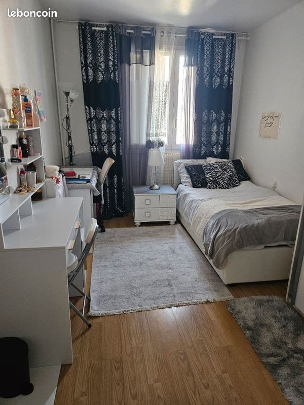Chambre dans appartement
